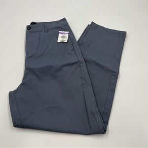 Men’s ASOS 28X32 grey chinos. Waist 14 Rise 13 inseam 27.5 NWT retails $55‎